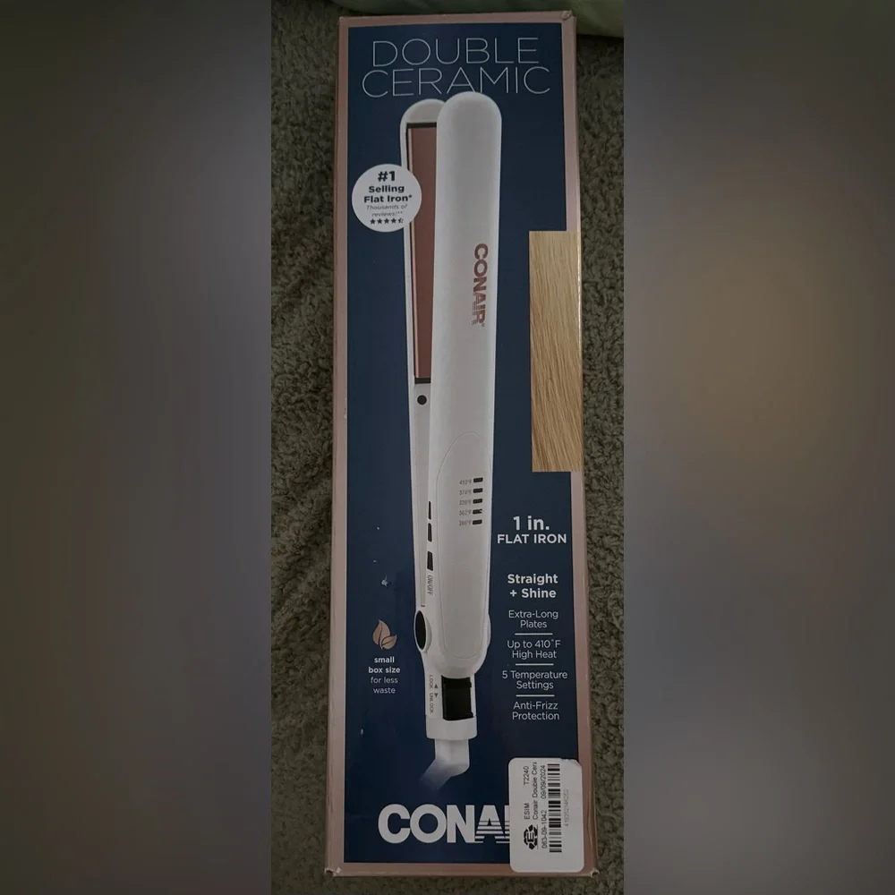 Conair White and Rose Gold Hair Straightener - Dual Voltage Flat Iron